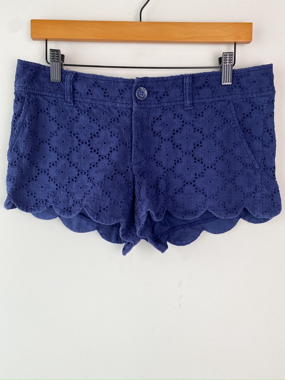 Lilly Pulitzer Womens The Walsh Shorts 4 Navy Lace Scallop Preppy Coastal
